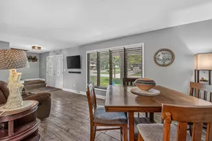 9301 S Sherwood Dr, Franklin, WI 53132 - Photo 20