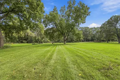 3920  Fiebrantz Dr, Brookfield, WI 53005 - Photo 34