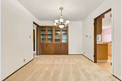 3920  Fiebrantz Dr, Brookfield, WI 53005 - Photo 10