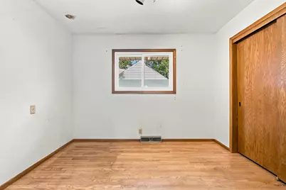 3920  Fiebrantz Dr, Brookfield, WI 53005 - Photo 24
