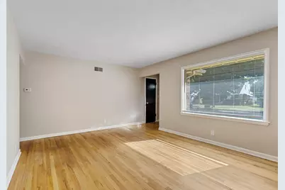 3449 N 77th St, Milwaukee, WI 53222 - Photo 2