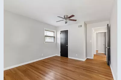 3449 N 77th St, Milwaukee, WI 53222 - Photo 8