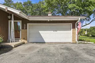 3735 San Fernando Dr, Brookfield, WI 53045 - Photo 16