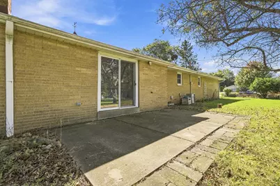 3735  San Fernando Dr, Brookfield, WI 53045 - Photo 32