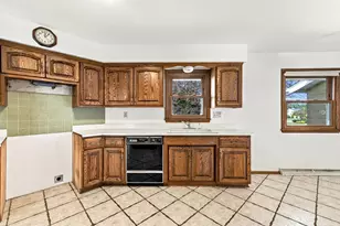3735 San Fernando Dr, Brookfield, WI 53045 - Photo 14