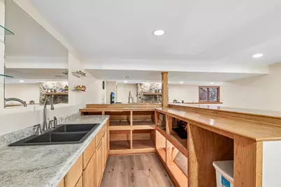 2500 E Circle Dr, Racine, WI 53405 - Photo 36
