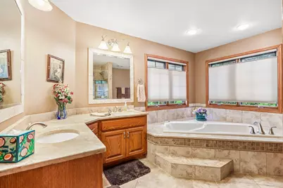 435  Nickelby Ct, Delafield, WI 53018 - Photo 30