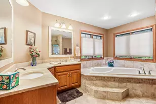435 Nickelby Ct, Delafield, WI 53018 - Photo 30