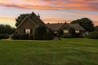 435  Nickelby Ct, Delafield, WI 53018 - Photo 68