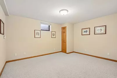 435  Nickelby Ct, Delafield, WI 53018 - Photo 58