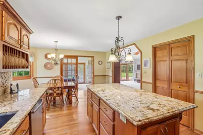 435  Nickelby Ct, Delafield, WI 53018 - Photo 24