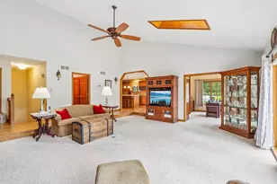 435 Nickelby Ct, Delafield, WI 53018 - Photo 16