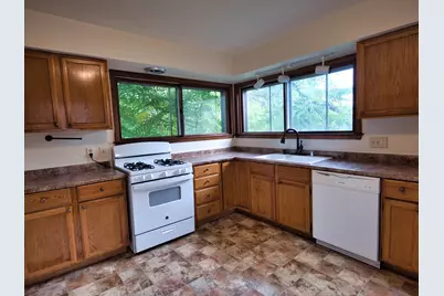 1259 N 64th St #1261, Wauwatosa, WI 53213 - Photo 8