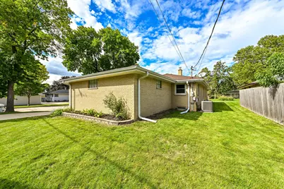 727 W Abbott Ave, Milwaukee, WI 53221 - Photo 24