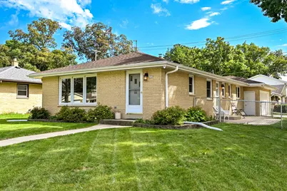 727 W Abbott Ave, Milwaukee, WI 53221 - Photo 1