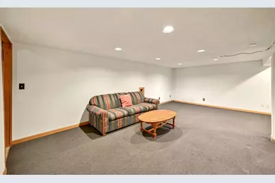 727 W Abbott Ave, Milwaukee, WI 53221 - Photo 20