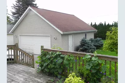 669  Main St, Belgium, WI 53004 - Photo 14