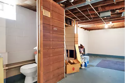2923 E Cudahy Ave, Saint Francis, WI 53235 - Photo 24
