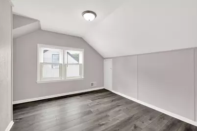 2923 E Cudahy Ave, Saint Francis, WI 53235 - Photo 14
