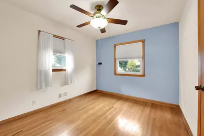 2923 E Cudahy Ave, Saint Francis, WI 53235 - Photo 6
