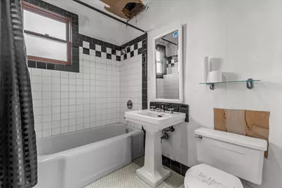 2912 N Maryland Ave, Milwaukee, WI 53211 - Photo 22