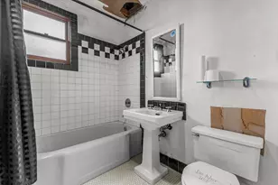 2912 N Maryland Ave, Milwaukee, WI 53211 - Photo 22