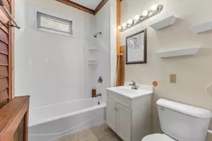 2912 N Maryland Ave, Milwaukee, WI 53211 - Photo 38