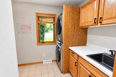 11920 W Whitaker Ln, Greenfield, WI 53228 - Photo 44