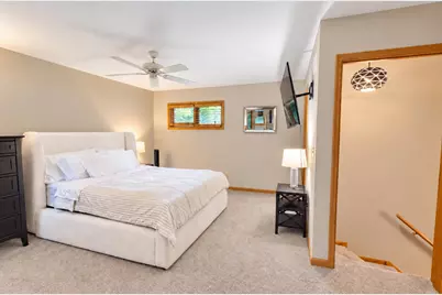 11920 W Whitaker Ln, Greenfield, WI 53228 - Photo 24