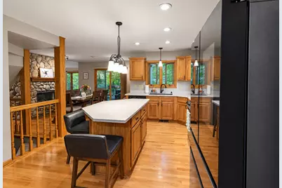 11920 W Whitaker Ln, Greenfield, WI 53228 - Photo 14