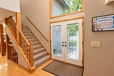 11920 W Whitaker Ln, Greenfield, WI 53228 - Photo 6