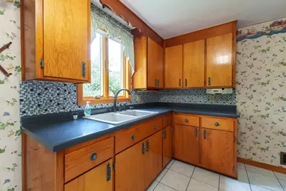 1502  River Dr, Watertown, WI 53094 - Photo 6