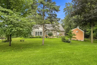 4949  Lake Dr, West Bend, WI 53095 - Photo 8