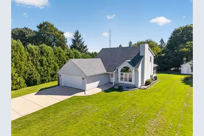 2733  4 1/2 Mile Rd, Racine, WI 53402 - Photo 40