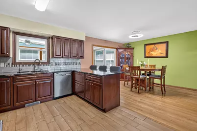 2733  4 1/2 Mile Rd, Racine, WI 53402 - Photo 16
