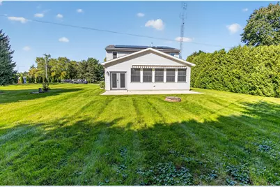 2733  4 1/2 Mile Rd, Racine, WI 53402 - Photo 36