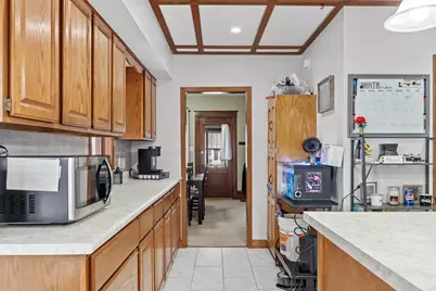 1322  Charles St, La Crosse, WI 54603 - Photo 8