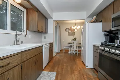 18550  Brookridge Dr, Brookfield, WI 53045 - Photo 10
