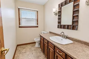 6634 Riverdale Ln, Greendale, WI 53129 - Photo 10