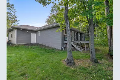 3318  Cimarron Ct, Manitowoc, WI 54220 - Photo 28