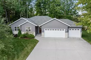 3318 Cimarron Ct, Manitowoc, WI 54220 - Photo 1