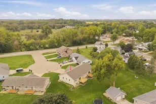 406 Keno Cir, Horicon, WI 53032 - Photo 30