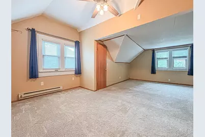 2222 S 78th St, West Allis, WI 53219 - Photo 22