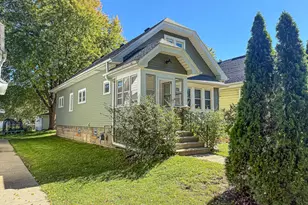 2222 S 78th St, West Allis, WI 53219 - Photo 2