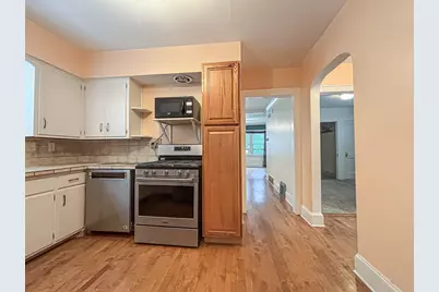 2222 S 78th St, West Allis, WI 53219 - Photo 12