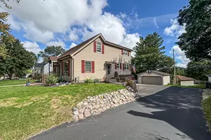 W164N8586 Hiawatha Ave, Menomonee Falls, WI 53051 - Photo 1