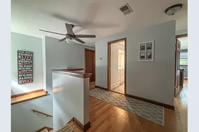 W164N8586  Hiawatha Ave, Menomonee Falls, WI 53051 - Photo 18