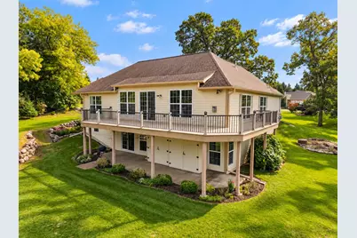 211  Kummrow Ct, Wales, WI 53183 - Photo 4