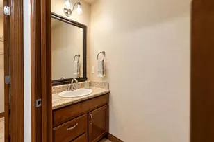 211 Kummrow Ct, Wales, WI 53183 - Photo 22