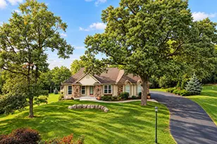 211 Kummrow Ct, Wales, WI 53183 - Photo 2